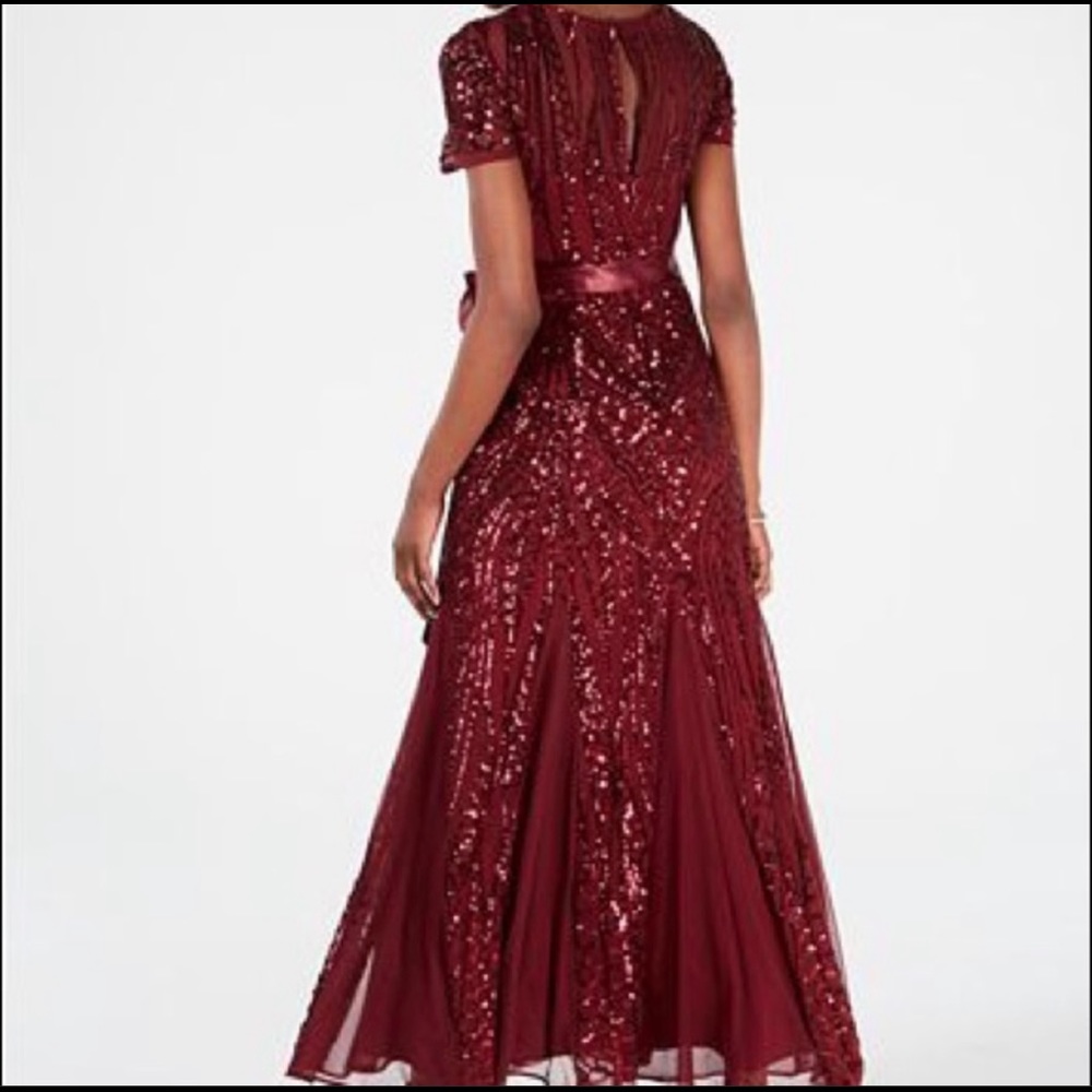 Sequin-Embellished Pleated Gown R&M Richards - Picture 3 of 3